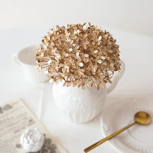 6pcs Gold Dried Hydrangea Flowers Luxury Artificial Decor for Home and Events 6pcs Gold Dried Hydrangea Flowers Luxury Artificial Decor for Home and Events