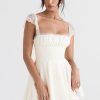 Cute Scalloped Cap Sleeve Square Neck Fitted Flare Mini Summer Sundress - White Cute Scalloped Cap Sleeve Square Neck Fitted Flare Mini Summer Sundress - White