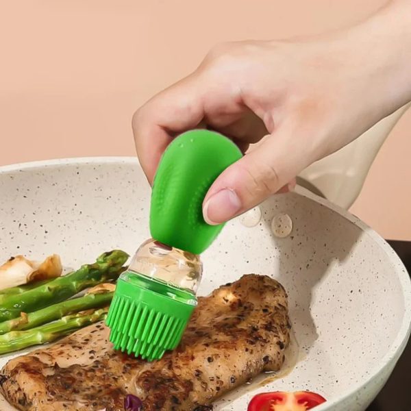 Portable Oil Bottle With Silicone Brush Portable Oil Bottle With Silicone Brush