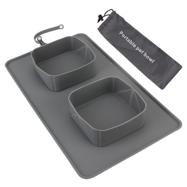 Roll-Up Food & Water Bowl With Carrying Case