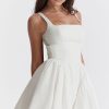 Sexy Bow Tie Backless Ruched Fit & Flare Summer Mini Sundress - White Sexy Bow Tie Backless Ruched Fit & Flare Summer Mini Sundress - White