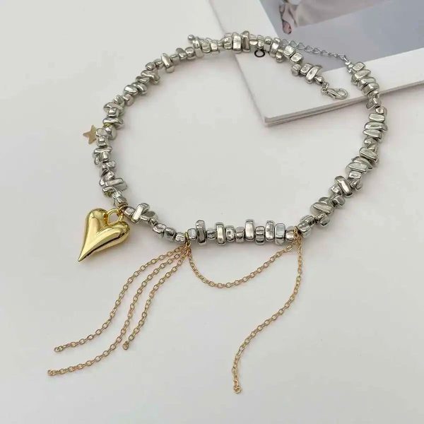 Vintage Heart Pendant Beaded Choker Necklace Vintage Heart Pendant Beaded Choker Necklace